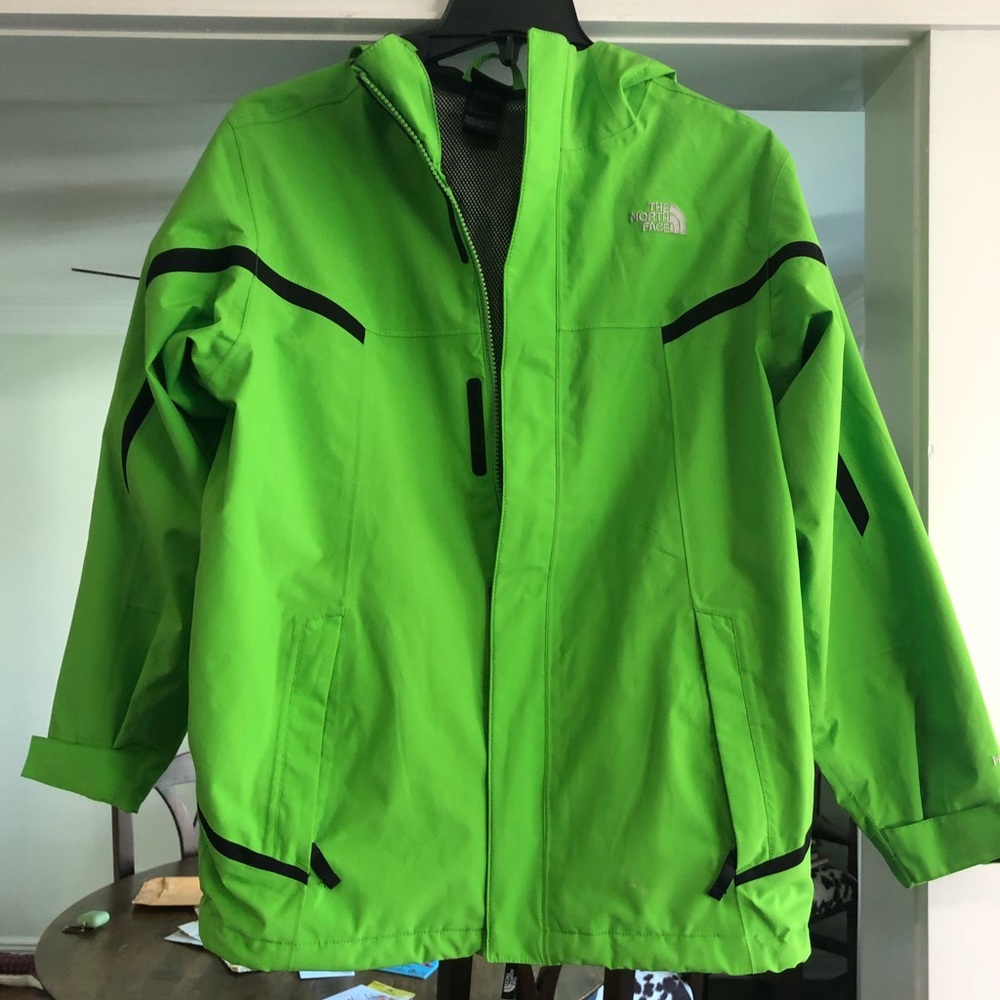 The North Face green hooded, dry vent rain jacket/parka.